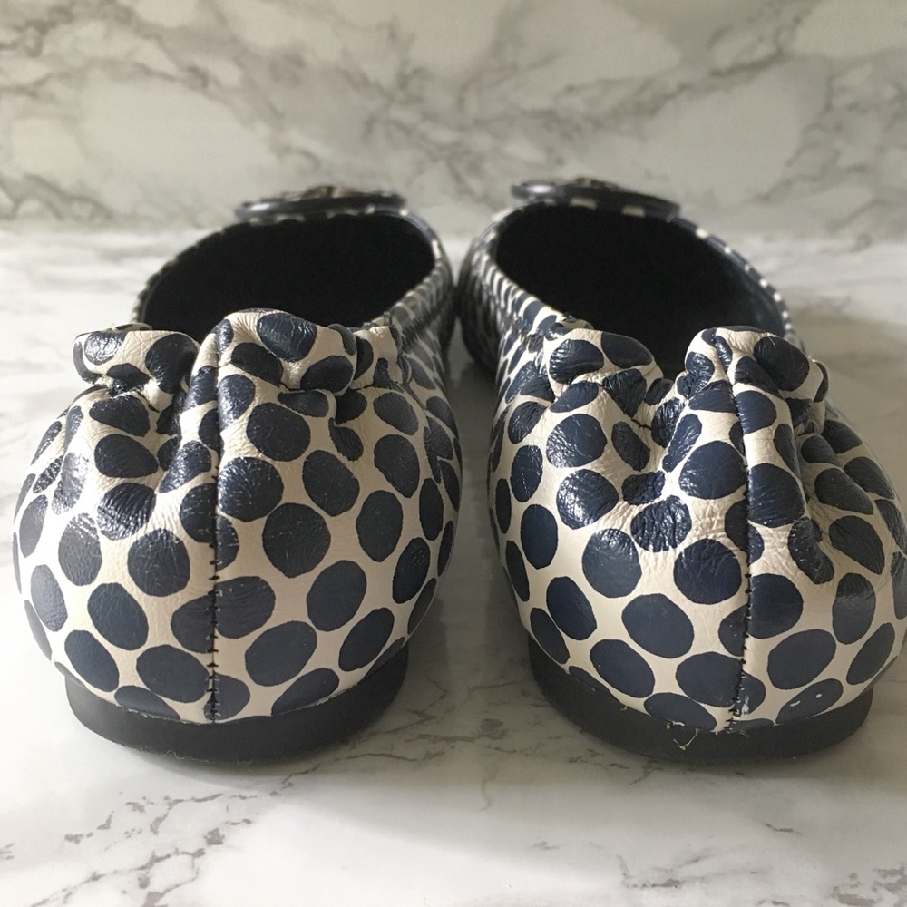 Tory Burch ‘Minnie’ Polka Dot Travel Ballet Flat - Picture 4 of 6